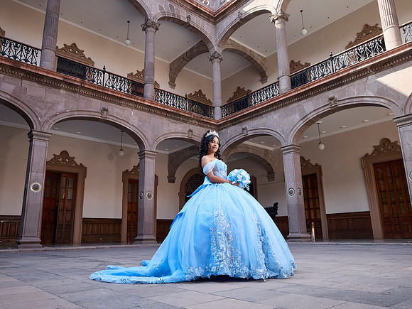 #27311 CRISTINA ZUÑIGA (XV FORMAL PALACIO)_BAM0897