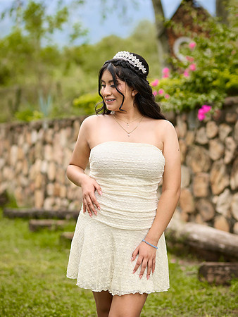 6x8 #27739 ABIGAIL JIMENEZ_AVL6142