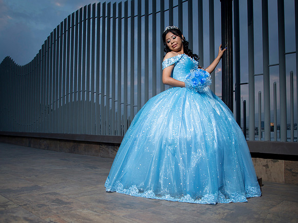 #25971 REYNA HDZ (XV) -8188