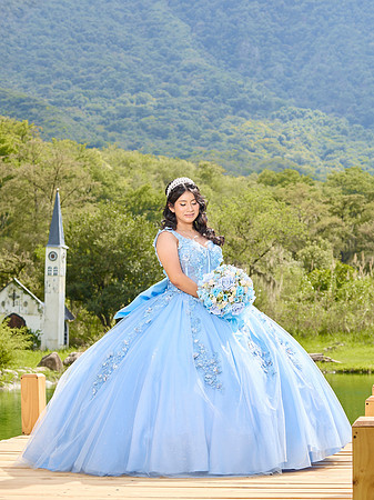 6x8 #27739 ABIGAIL JIMENEZ_AVL5970