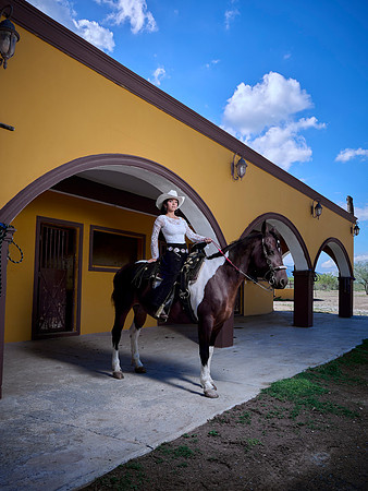 #27311 CRISTINA ZUÑIGA (CASUAL XV MAMULIQUE)_BAM0203