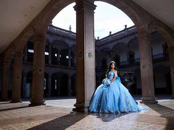 #27311 CRISTINA ZUÑIGA (XV FORMAL PALACIO)_BAM0922