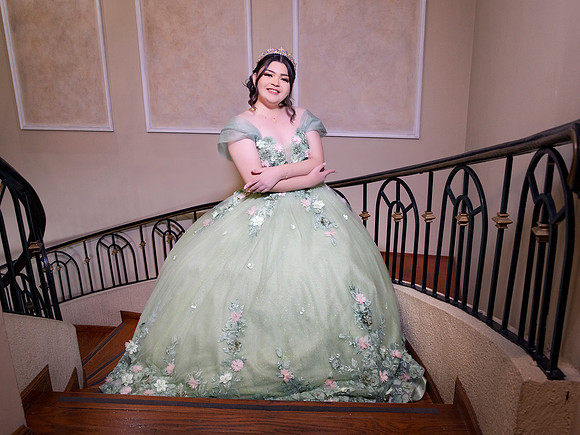 5460 #6004 ILIANA LOPEZ (XV)