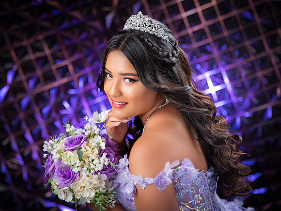 VALERIA OVALLE #25392-8328