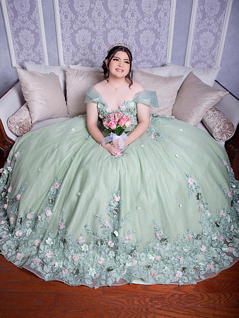 5491 #6004 ILIANA LOPEZ (XV)