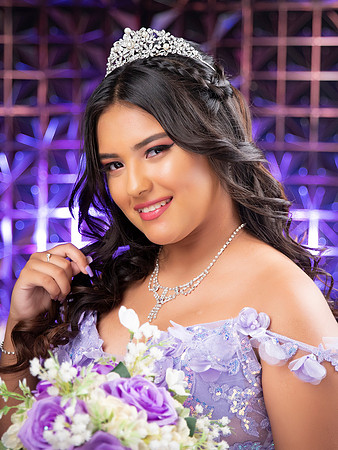 VALERIA OVALLE #25392-8324