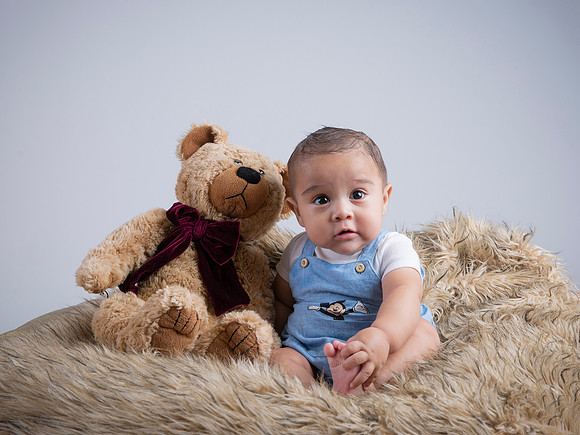 LESLIE DANIELA #25669-6690