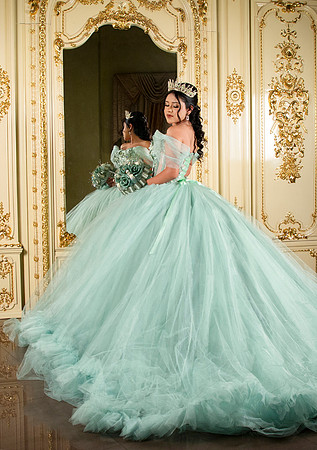 _P3A6990 6x8.5 #25867 STEPHANIE ALVARADO
