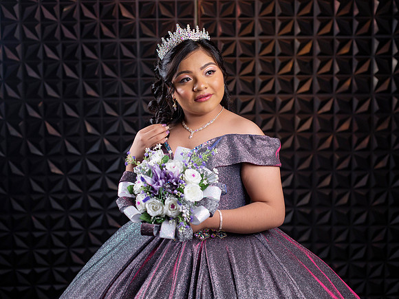 04 ENERO 2025 #25576 CLAUDIA GZZ XV-9700