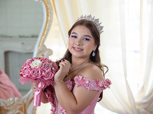 #26430 SUSANA GPE SALINAS-1463