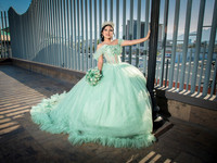 #25867 STEPHANIE CORTES (XV) ISAAC-7221