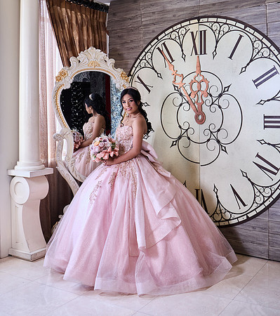 #13159 LILIANA URBINA XV _W8A4066