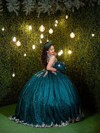 VERONICA FLORES #25812-1144
