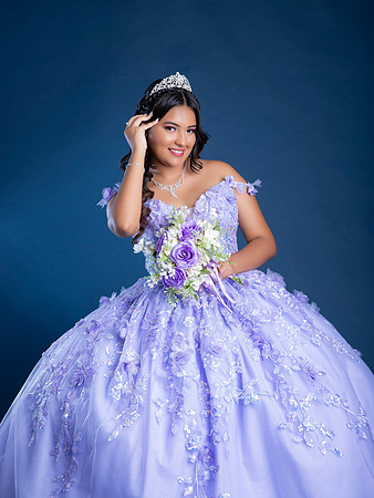 VALERIA OVALLE #25392-8364