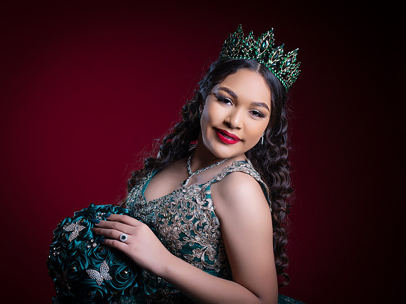 VERONICA FLORES #25812-1136