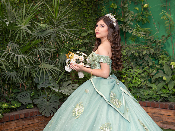9263 #6097 MARIA DE LOURDES HDZ