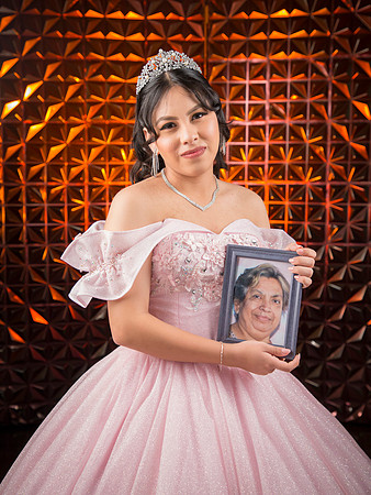 #25157 BLANCA GUADALUPE (XV) ISAAC-8110