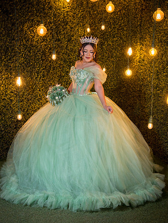 #25867 STEPHANIE CORTES (XV) ISAAC-7075