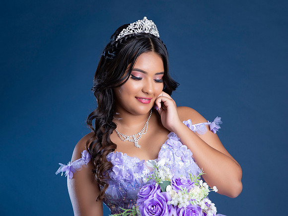 VALERIA OVALLE #25392-8368