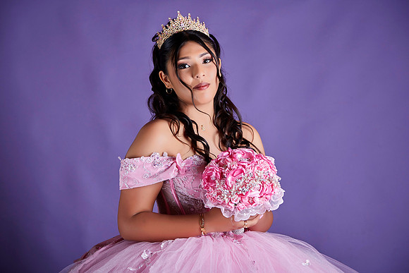 #16518 PATRICIA GOVEA 32