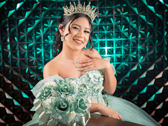 #25867 STEPHANIE CORTES (XV) ISAAC-7047