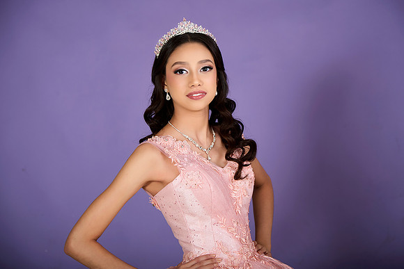 #16683 ELSA PATRICIA_T7_4285