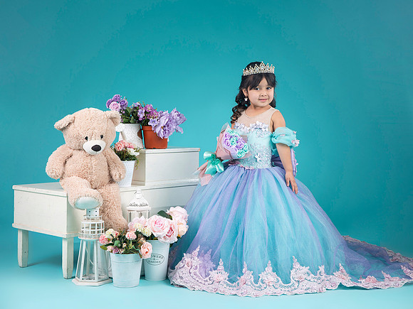 ALONDRA FUENTES #26326-4980