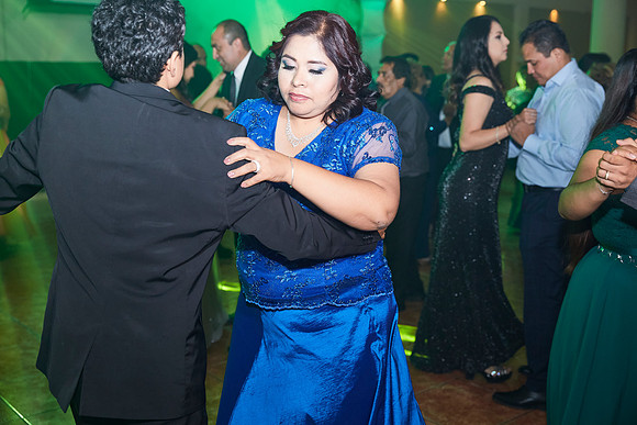 --L&--_MH_1069
