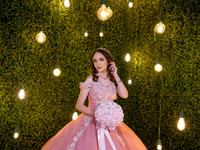 211222_PAULA PECINA #23478_I1A5908-4