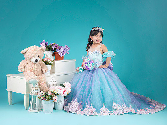 ALONDRA FUENTES #26326-4988