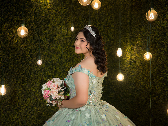 #25509 EUGENIA MIROSLAVA (XV) ISAAC-7266