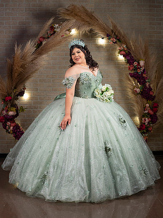 #26478 PERLA VEGA-8873
