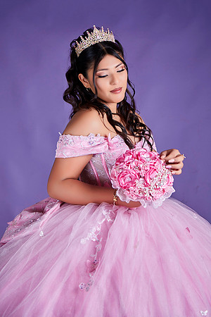 #16518 PATRICIA GOVEA 36