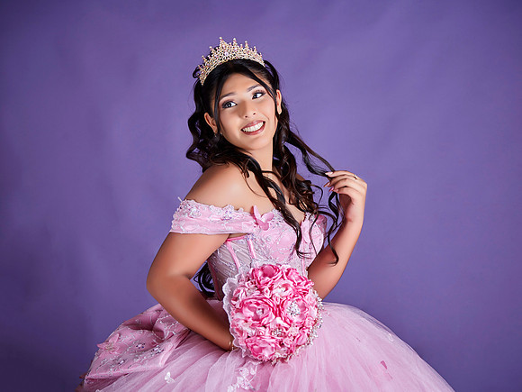 #16518 PATRICIA GOVEA 38