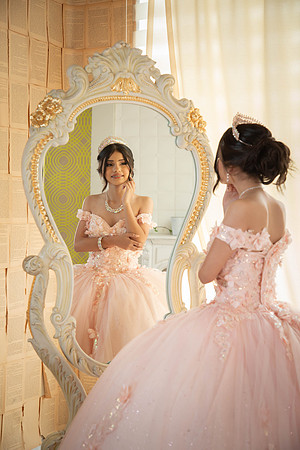 #25970 DENIS ELENA (XV) -9332