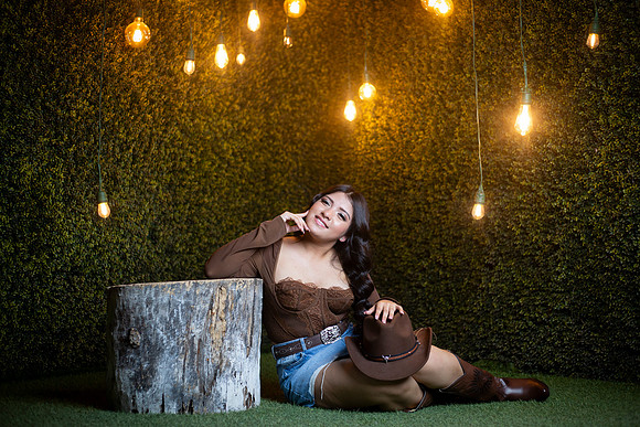 #2811 KARINA RDZ-7099
