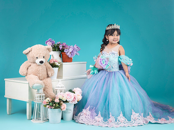ALONDRA FUENTES #26326-4983