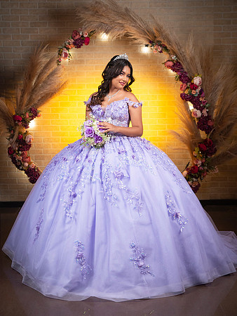 VALERIA OVALLE #25392-8354