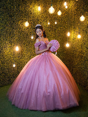 SANDRA DE LEON #25781-8419