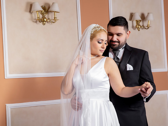 7105 #6037 MIRIAM TRISTAN (BODA)--